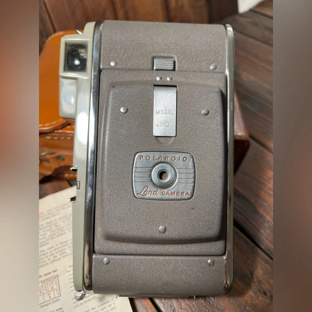 POLOROID Vintage 1950’s MODEL 80 LAND CAMERA W/ lined Genuine Leather Case/Bag
